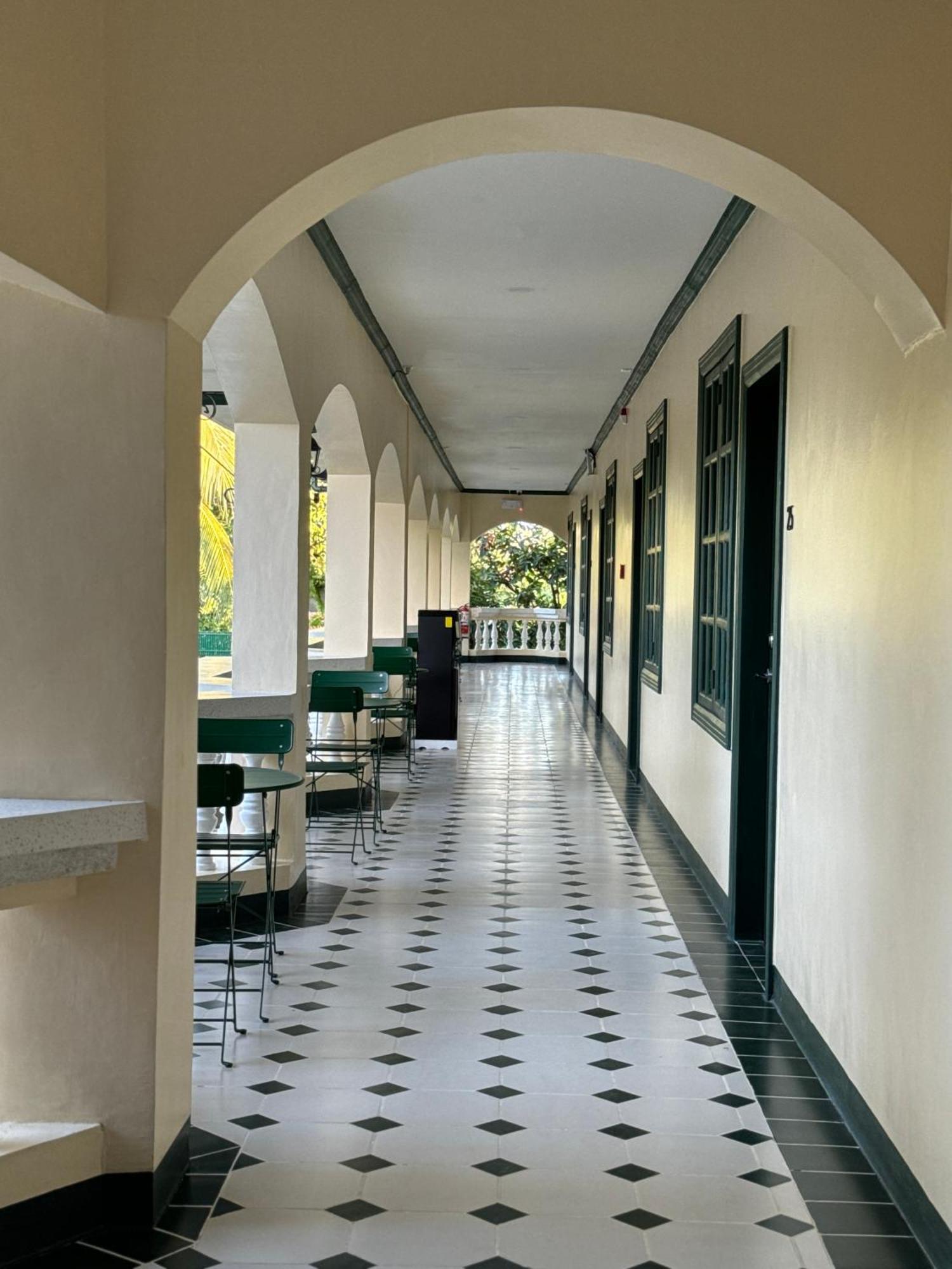 La Planta Hotel And Restaurant, Inc. Bais Zewnętrze zdjęcie