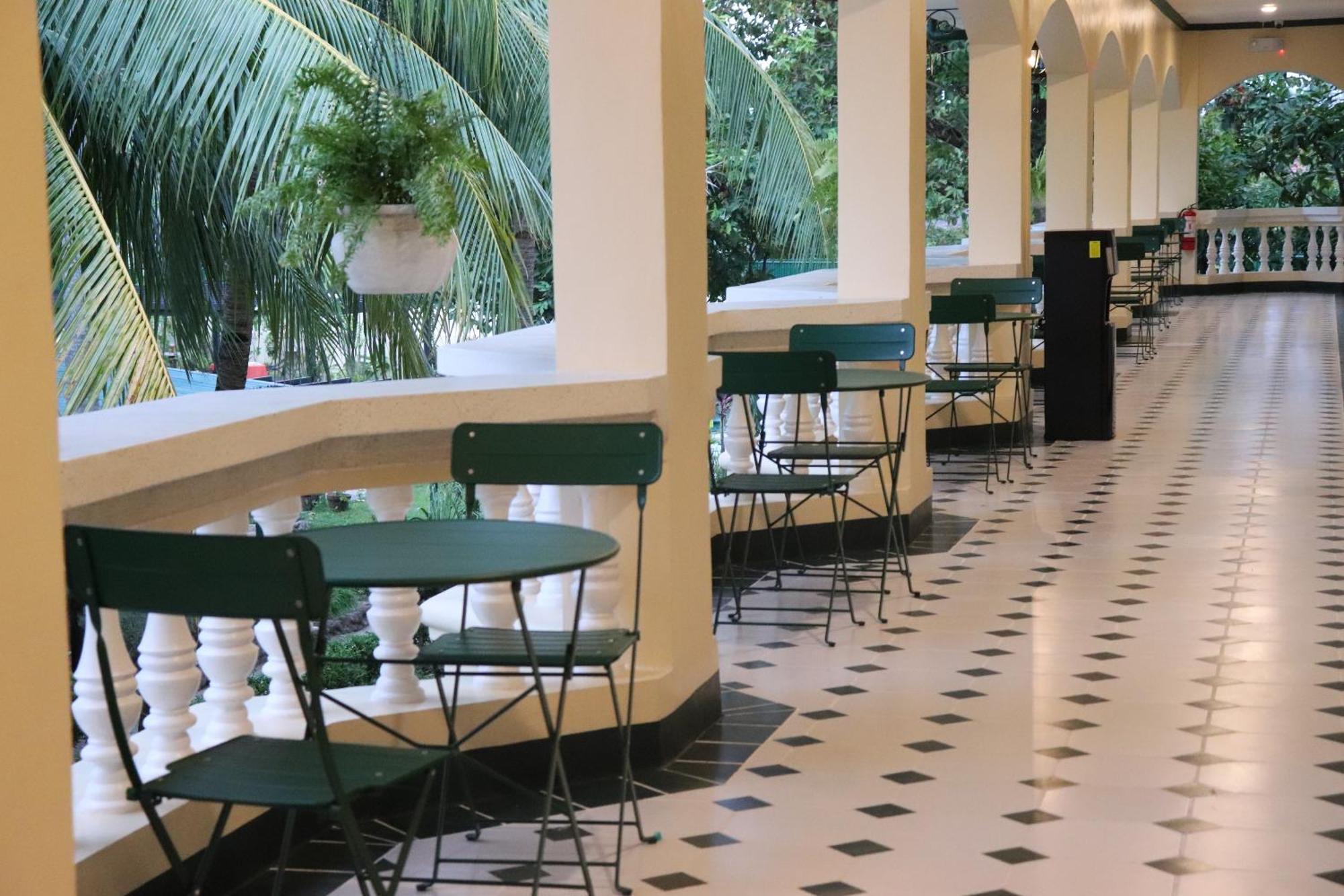 La Planta Hotel And Restaurant, Inc. Bais Zewnętrze zdjęcie