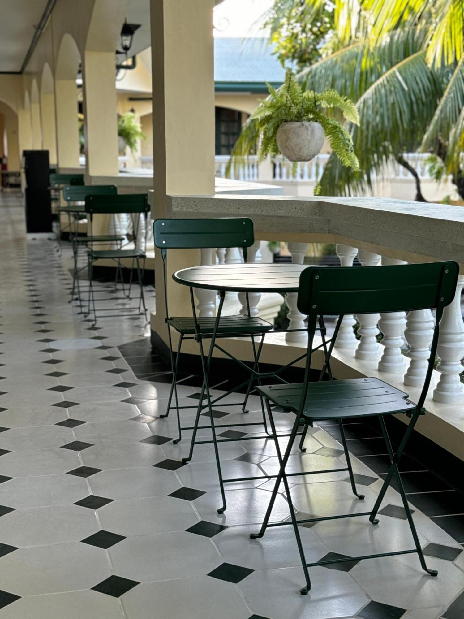 La Planta Hotel And Restaurant, Inc. Bais Zewnętrze zdjęcie